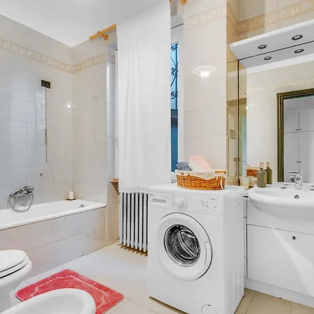 Apartment Ampia Dimora A Con Parcheggio E Giardino Salo
